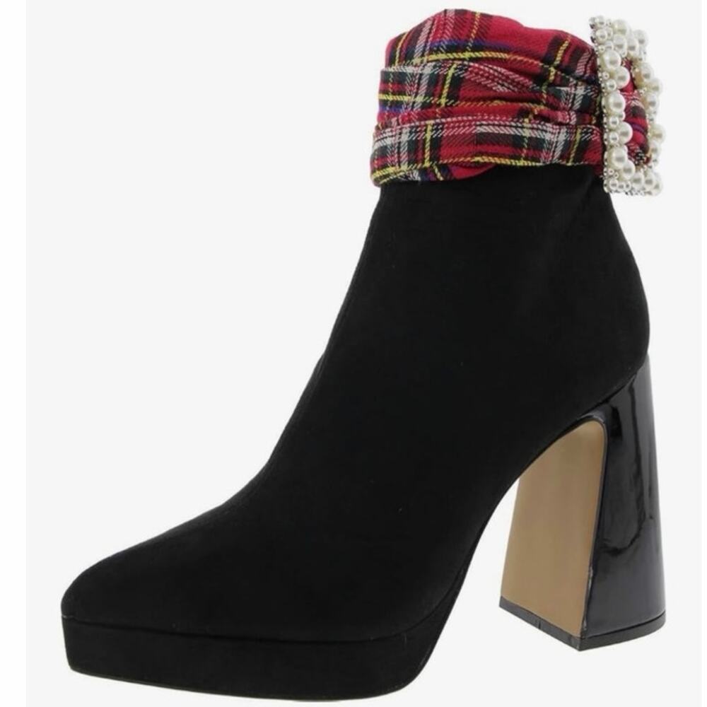Betsey Johnson stunning womens Idris boots size 10M NEW NWOB